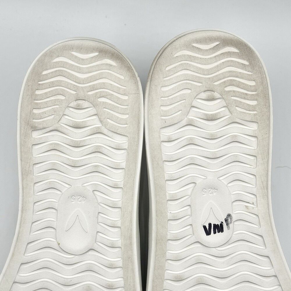 Vivaia Shoe V-Tune Sneakers Women’s 11 White Classic Slip On Comfort - Picture 10 of 11